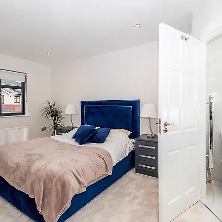 Village Hideaway Holiday home